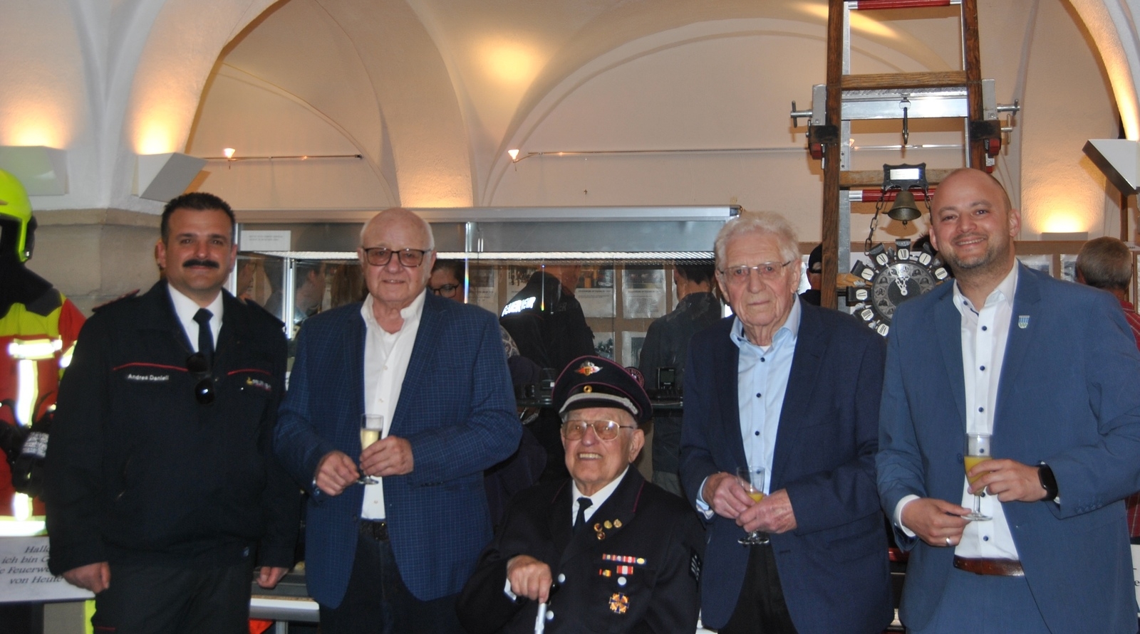 Kommandant Andrea Danieli, Bürgermeister i.R. Helmut Baust, Ehrenkommandant Georg Wiesner, Bürgermeister i.R. Siegwald Kehler, Bürgermeister Pascal Seidel