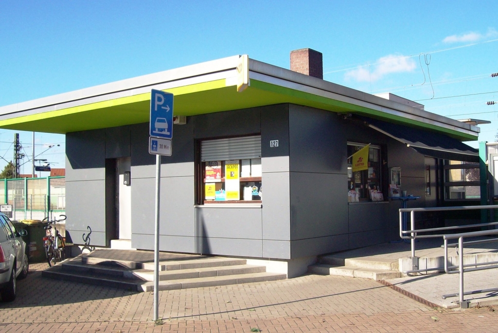 Bahnhofskiosk Außenansicht Bahnhofskiosk Außenansicht