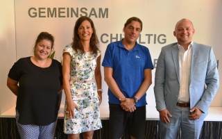 Oftersheim hat einen neuen Jugendreferenten. Bild vlnr: Back, Heider, Längerer, Bgm Seidel Oftersheim hat einen neuen Jugendreferenten. Bild vlnr: Back, Heider, Längerer, Bgm Seidel