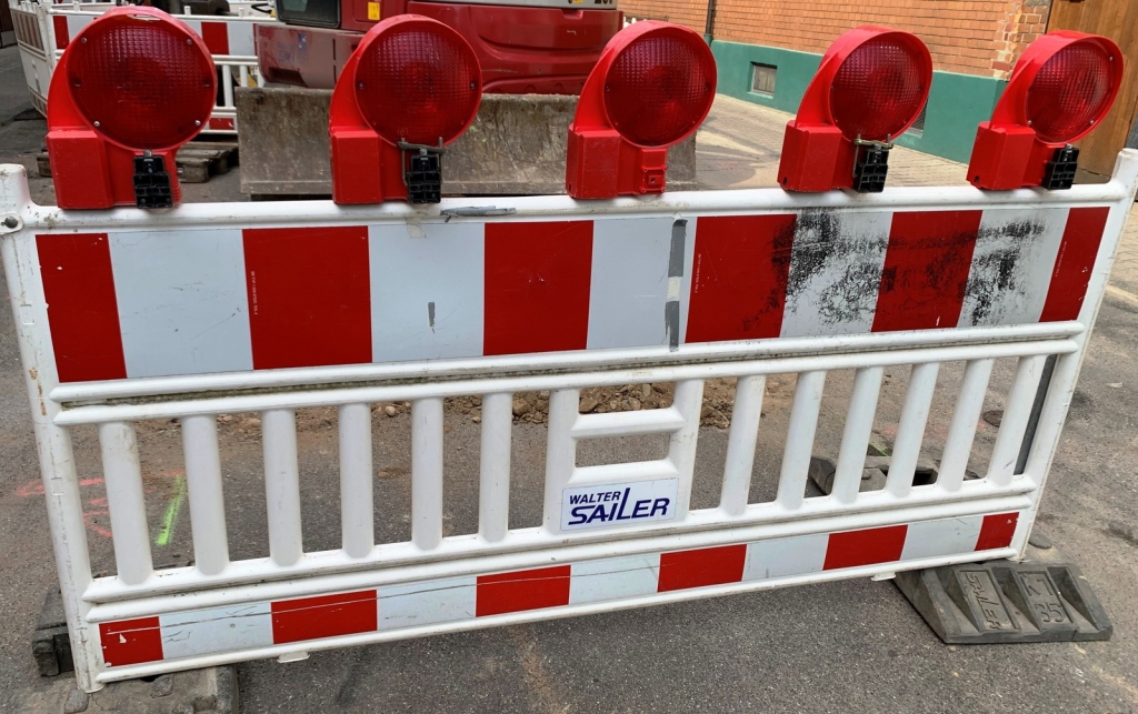 Baustellenabsperrung (Symbolbild) Baustellenabsperrung (Symbolbild)
