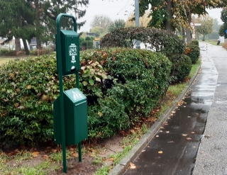 In der Lindenstraße wurde ein neues Hunde WC aufgestellt. In der Lindenstraße wurde ein neues Hunde WC aufgestellt.