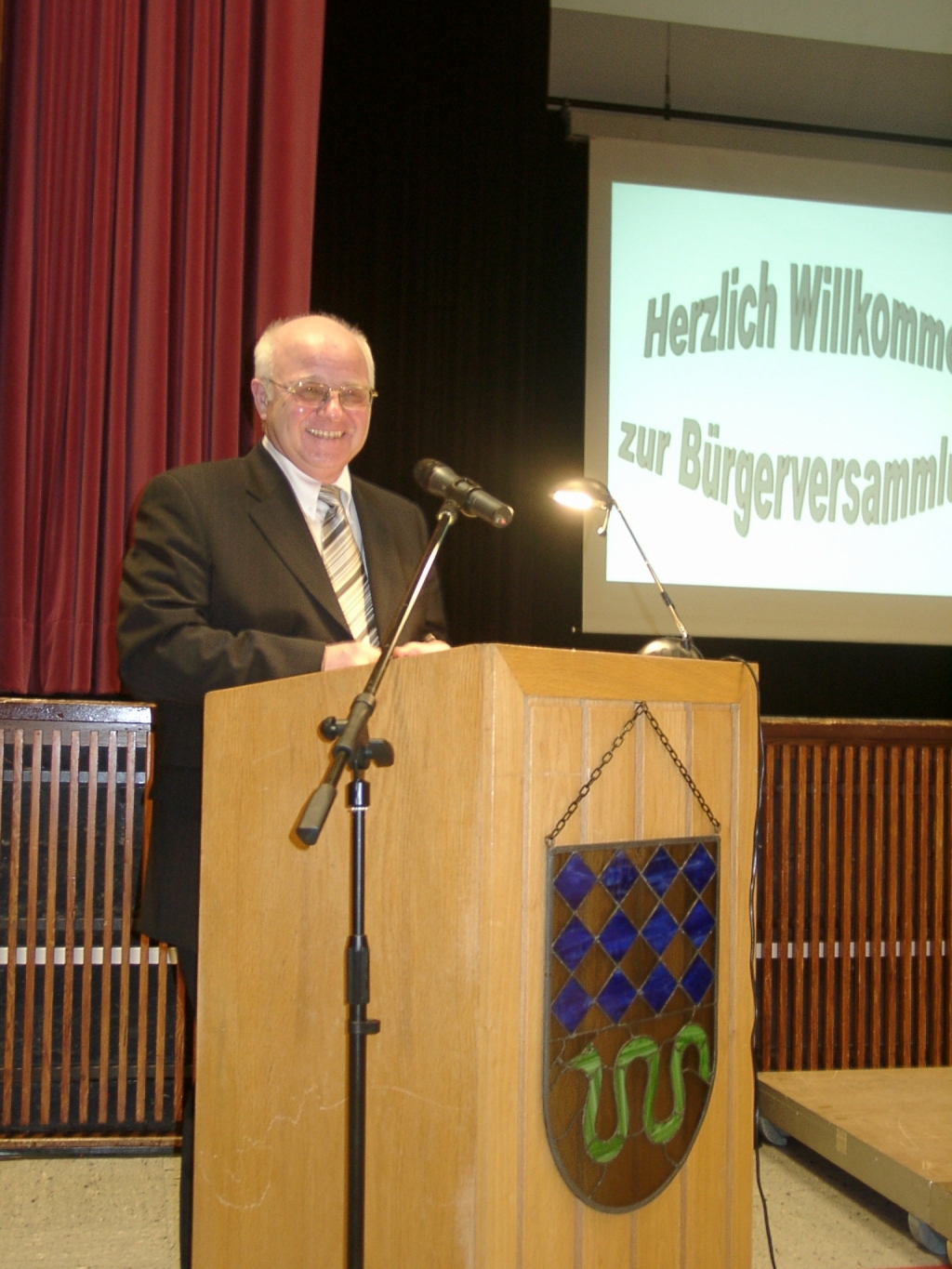 Bgm. bei Bürgerversammlung 2005