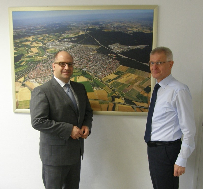 Bürgermeister Jens Geiß, Oberbürgermeister Dieter Gummer Bürgermeister Jens Geiß, Oberbürgermeister Dieter Gummer