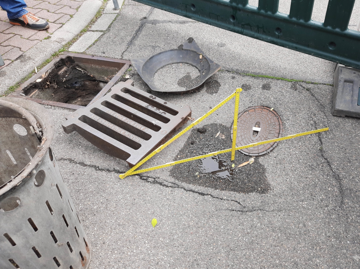 Straßenverwerfung in der Viktoriastraße