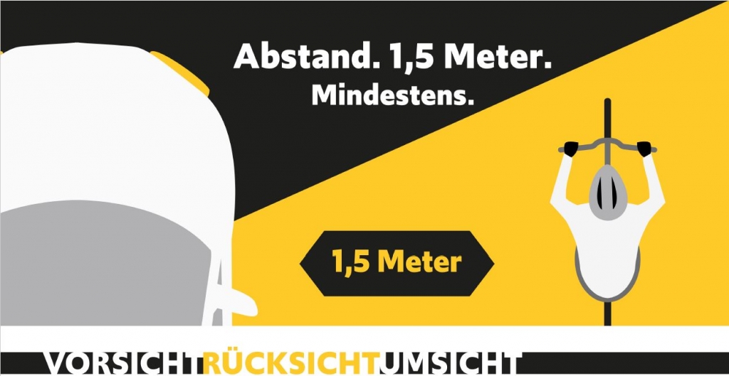 Das Bild zeigt den Mindestabstand von 1,50 m, den Autofahrer*innen zu Radfahrer*innen einhalten müssen. Bild: Landesverkehrsministerium Das Bild zeigt den Mindestabstand von 1,50 m, den Autofahrer*innen zu Radfahrer*innen einhalten müssen. Bild: Landesverkehrsministerium