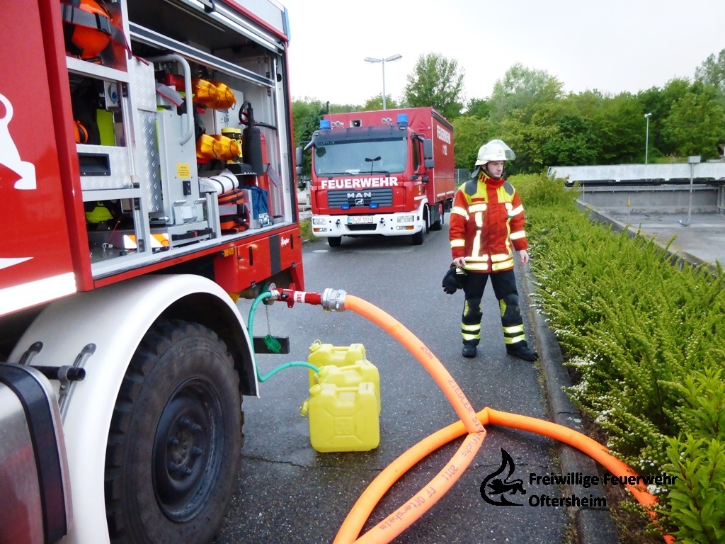 Schaumübung 11.05.2017 FFO2.JPG