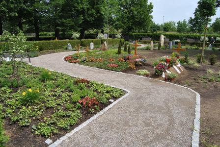 Gärtnergepflegtes Grabfeld Gärtnergepflegtes Grabfeld