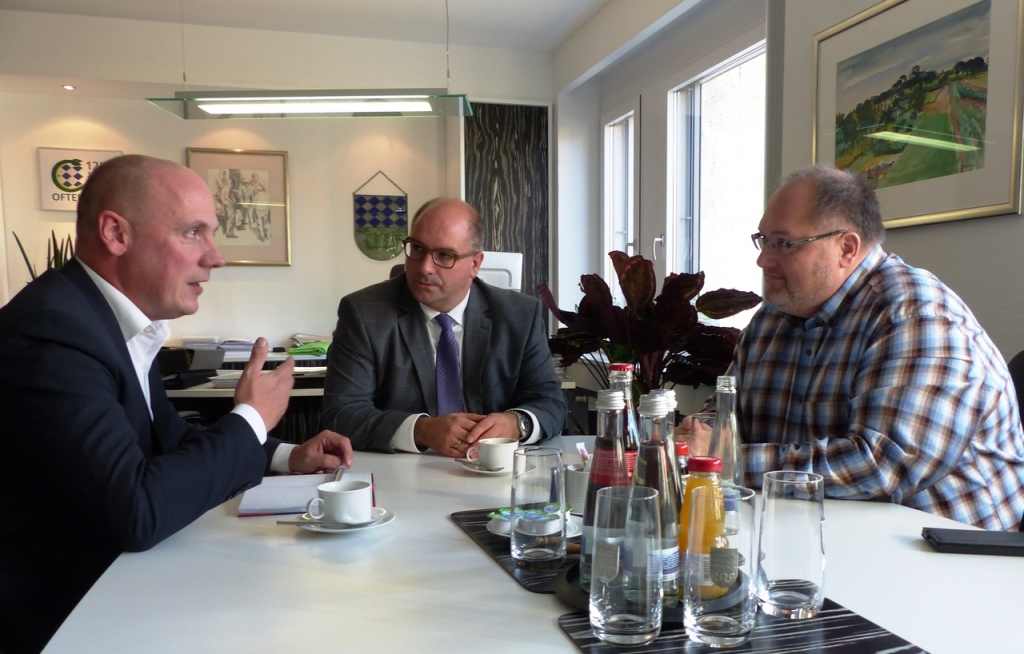 daniel_born_zu_besuch_beim_bgm.jpg daniel_born_zu_besuch_beim_bgm.jpg