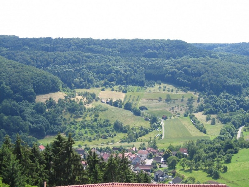Lehrfahrt führte in das Land des Brettacher - Oftersheimer Gartenfreunde unterwegs in den Löwensteiner Bergen Lehrfahrt führte in das Land des Brettacher - Oftersheimer Gartenfreunde unterwegs in den Löwensteiner Bergen