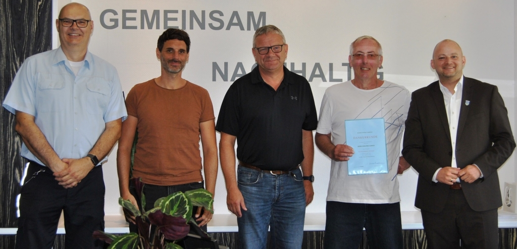 40jähriges Dienstjubiläum von Hansjörg Ulbrich. vlnr: M. Fischer, Th. Lorenz, J. Barisch, Ulbrich, Bgm Seidel 40jähriges Dienstjubiläum von Hansjörg Ulbrich. vlnr: M. Fischer, Th. Lorenz, J. Barisch, Ulbrich, Bgm Seidel