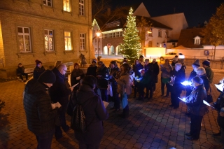 Lebendiger Adventskalender Rathaus.JPG Lebendiger Adventskalender Rathaus.JPG