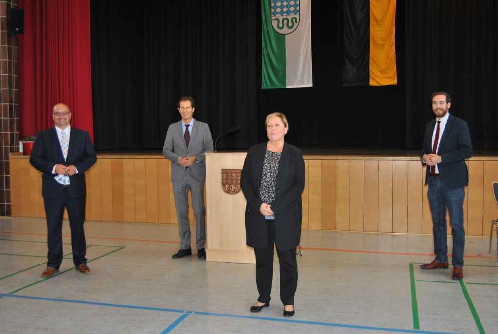 Bürgermeister Jens Geiß, Olav Gutting (CDU-Bundestagsabgeordneter), Dr. Susanne Eisenmann, Andreas Sturm (CDU-Landtagskandidat) Bürgermeister Jens Geiß, Olav Gutting (CDU-Bundestagsabgeordneter), Dr. Susanne Eisenmann, Andreas Sturm (CDU-Landtagskandidat)