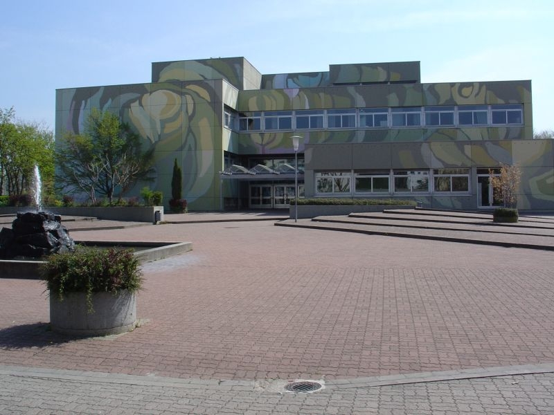 Theodor-Heuss Schule 04-2004 Theodor-Heuss Schule 04-2004