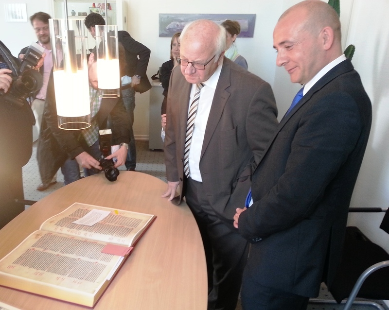 Lorscher Codex OB Pöltl BM Baust Lorscher Codex OB Pöltl BM Baust