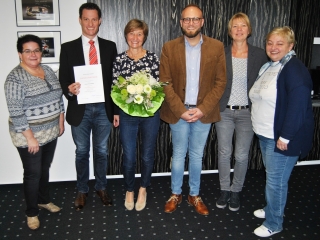 Jutta Kobbert 40 Jahre Dienstjubiläum.JPG Jutta Kobbert 40 Jahre Dienstjubiläum.JPG