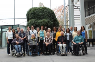 (Foto: Landratsamt Rhein-Neckar-Kreis): Für mehr Inklusion in den Kommunen: Teilnehmende der ersten Schulung Kommunaler Inklusionsvermittelnder 1. von links: Alexandra Kaufmann, Projektverantwortliche Hofgut Himmelreich gGmbH, 4. v. links: Silke Ssymank, Kommunale Behindertenbeauftragte, 1. von rechts: Anita Lohrmann, Projektverantwortliche 1a (Foto: Landratsamt Rhein-Neckar-Kreis): Für mehr Inklusion in den Kommunen: Teilnehmende der ersten Schulung Kommunaler Inklusionsvermittelnder 1. von links: Alexandra Kaufmann, Projektverantwortliche Hofgut Himmelreich gGmbH, 4. v. links: Silke Ssymank, Kommunale Behindertenbeauftragte, 1. von rechts: Anita Lohrmann, Projektverantwortliche 1a