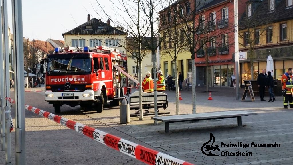 Feuer Keller Sparkasse Schwetingen 15.02.2017 6.jpeg