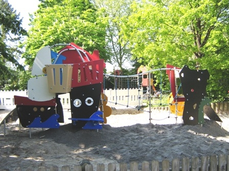 Spielgerät Freiherr-vom-Stein-Straße Spielgerät Freiherr-vom-Stein-Straße