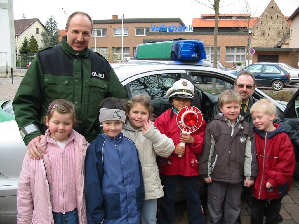 Kiga bei Polizei Kiga bei Polizei