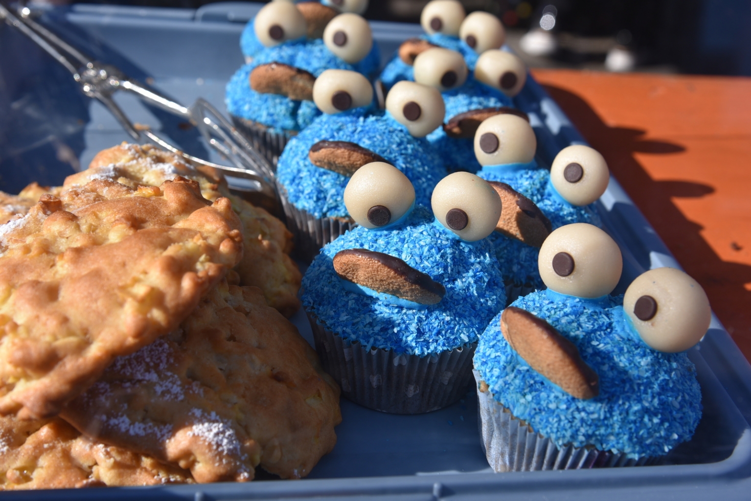 Auch lustige Muffins mit Gesichtern wurden verkauft