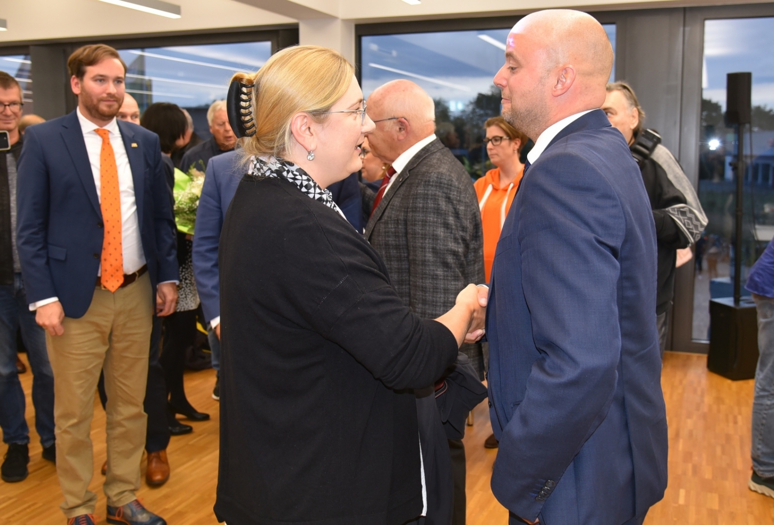 Auch Kolleg*innen aus den Nachbarkommunen sind gekommen, z.B. Bürgermeisterin Patricia Rebmann aus Eppelheim. 