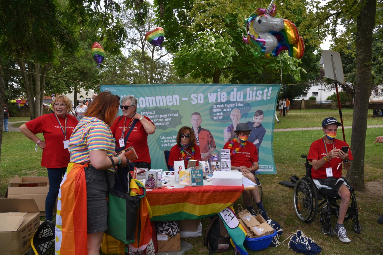 Die Aidshilfe Heidelberg hatte einen Stand im Gemeindepark.