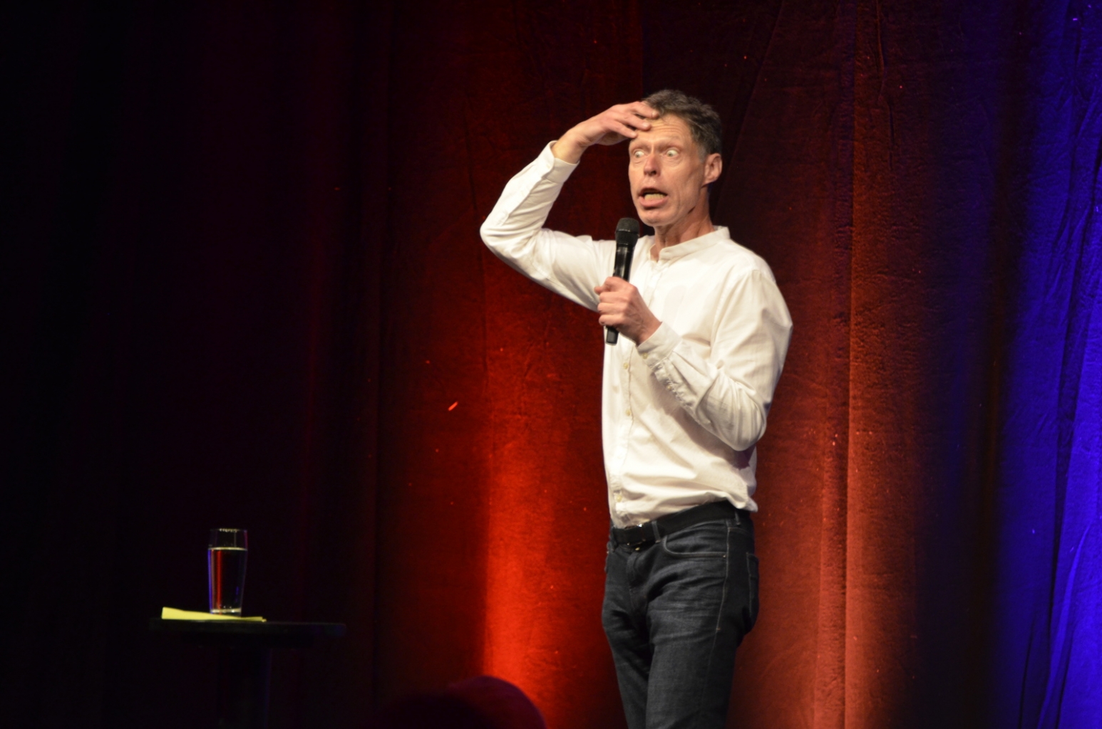 Maddin Schneider auf der Bühne in der Kurpfalzhalle.