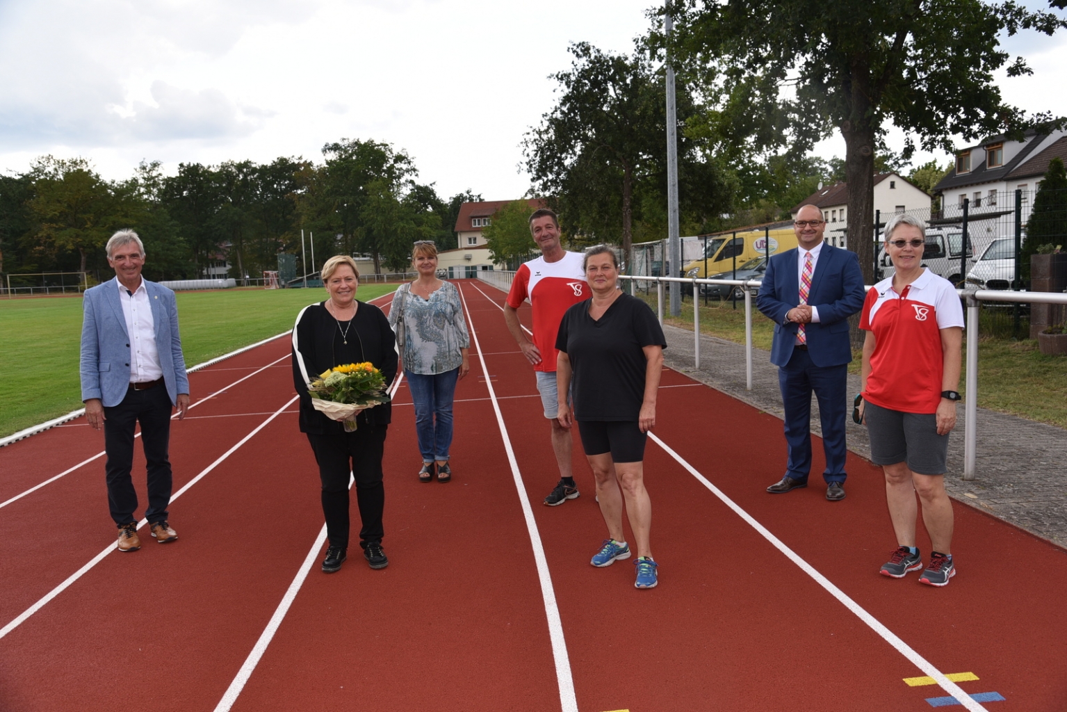 vlnr: Karl Klein (MdL), Dr. S. Eisenmann, Annette Dietl-Faude (GR), S. Lauff, E. Groß, Bgm. J. Geiß, Sabine Rüd
