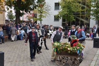 Kerweborscht mit Kerweschlumpl 2019 zur Eröffnung Kerweborscht mit Kerweschlumpl 2019 zur Eröffnung