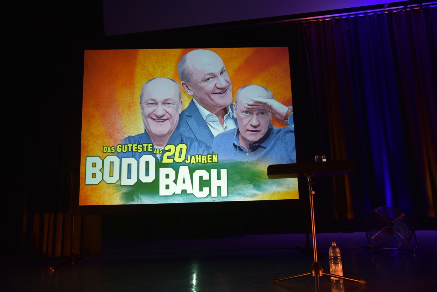 Bodo Bach: Bühnenbild in der Kurpfalzhalle