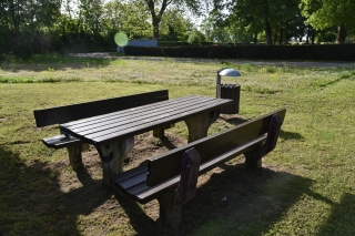Neue Wiesenfläche am Friedhof Neue Wiesenfläche am Friedhof