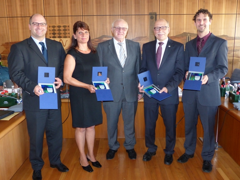 vlnr: Jens Geiß, Annette Dietl-Faude, Bürgermeister Helmut Baust, Michael Seidling, Dr. Tobias Ober vlnr: Jens Geiß, Annette Dietl-Faude, Bürgermeister Helmut Baust, Michael Seidling, Dr. Tobias Ober
